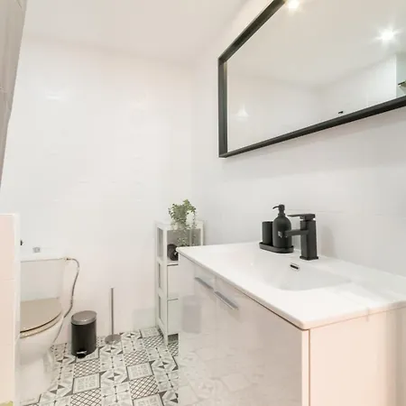 Coliving Gran Via Carlos Iii Barcelona