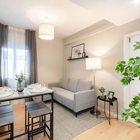 Guest house Coliving Gran Via Carlos Iii *