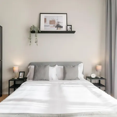 Coliving Gran Via Carlos Iii Guest house Barcelona