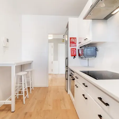 Coliving Gran Via Carlos Iii *