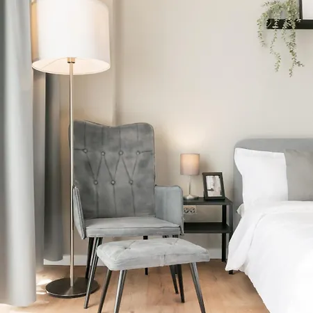 Pensión Coliving Gran Via Carlos Iii Barcelona